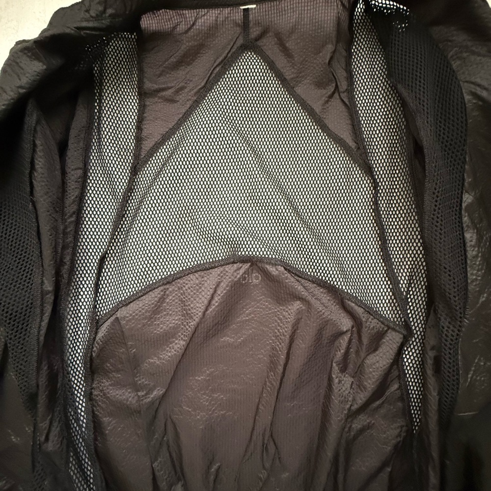 ALO Yoga Women's Black Lightweight Sunset After Yoga Jacket. Size M - Picture 10 of 14